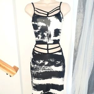 Espiral- Black & White Caged Dress
